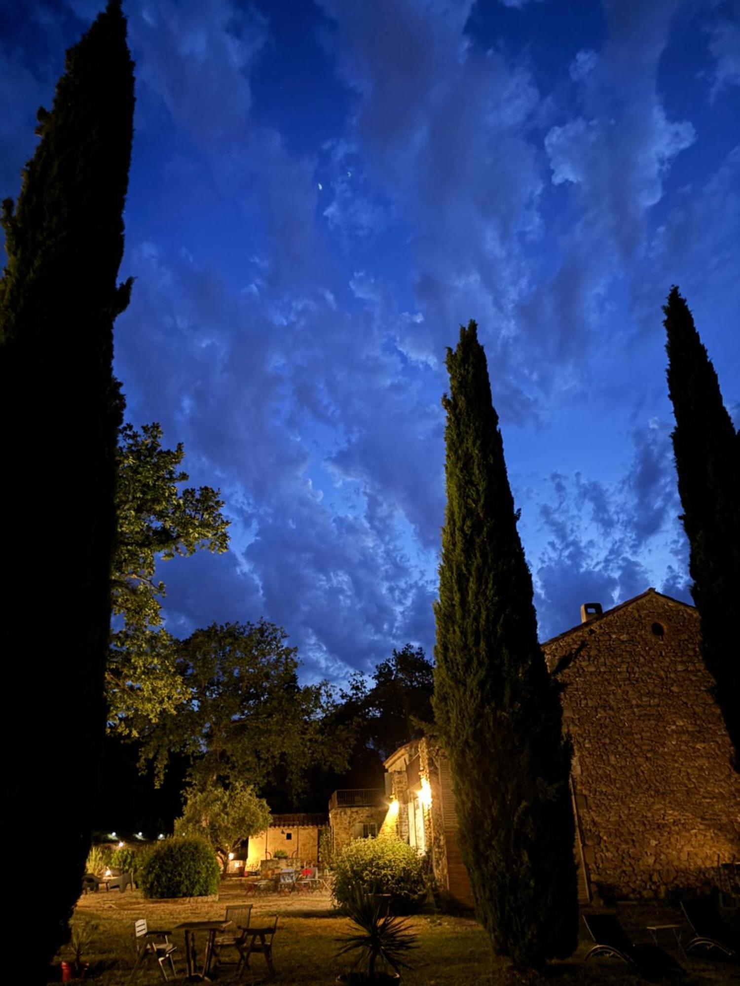 Domaine Du Commandeur Bed & Breakfast Mondragon ภายนอก รูปภาพ