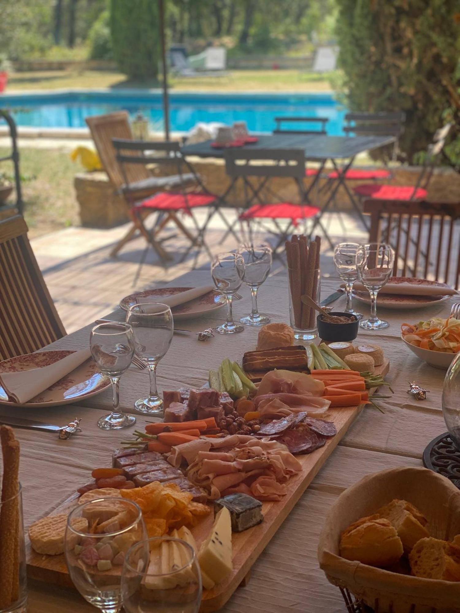 Domaine Du Commandeur Bed & Breakfast Mondragon ภายนอก รูปภาพ