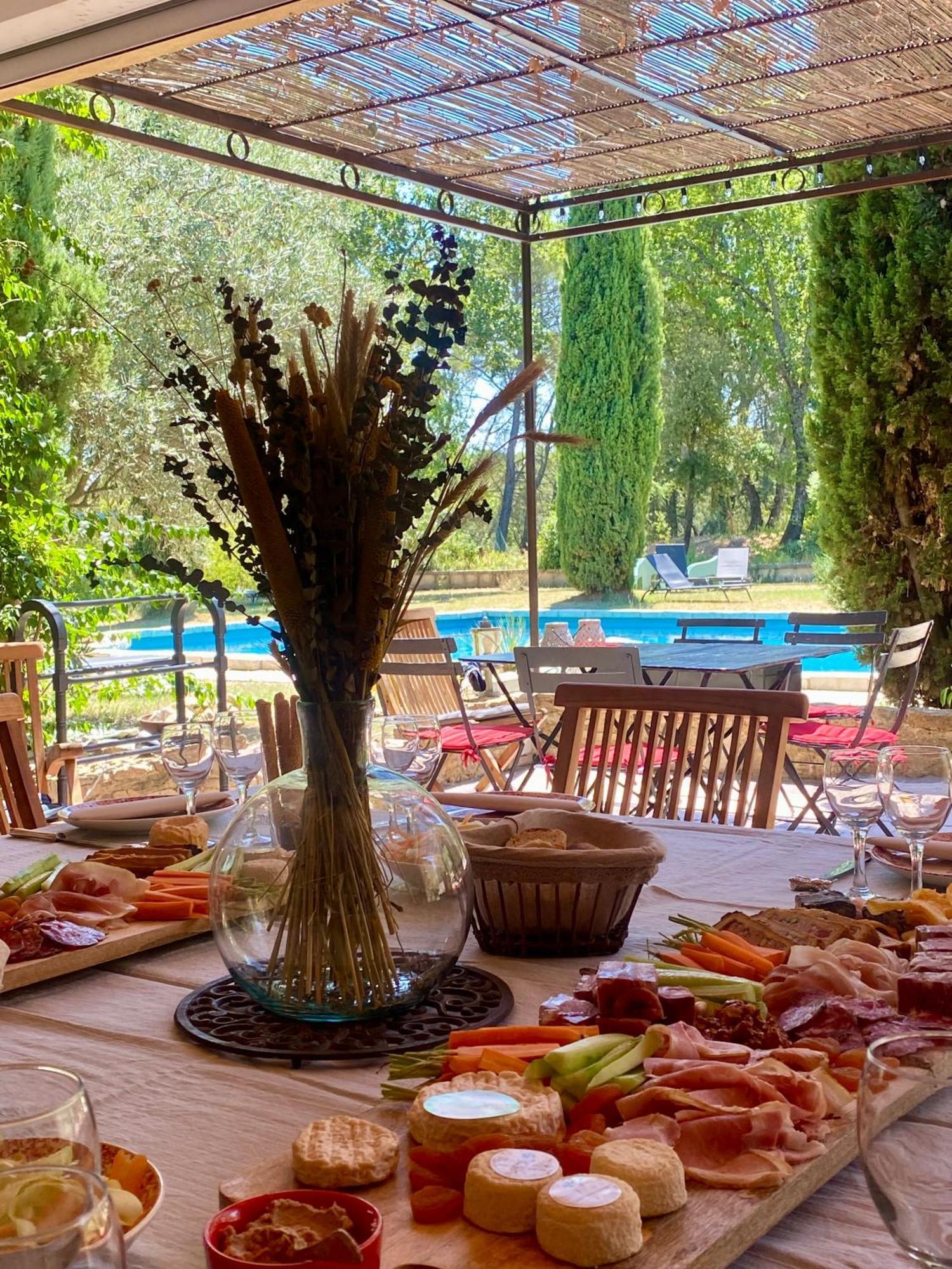 Domaine Du Commandeur Bed & Breakfast Mondragon ภายนอก รูปภาพ